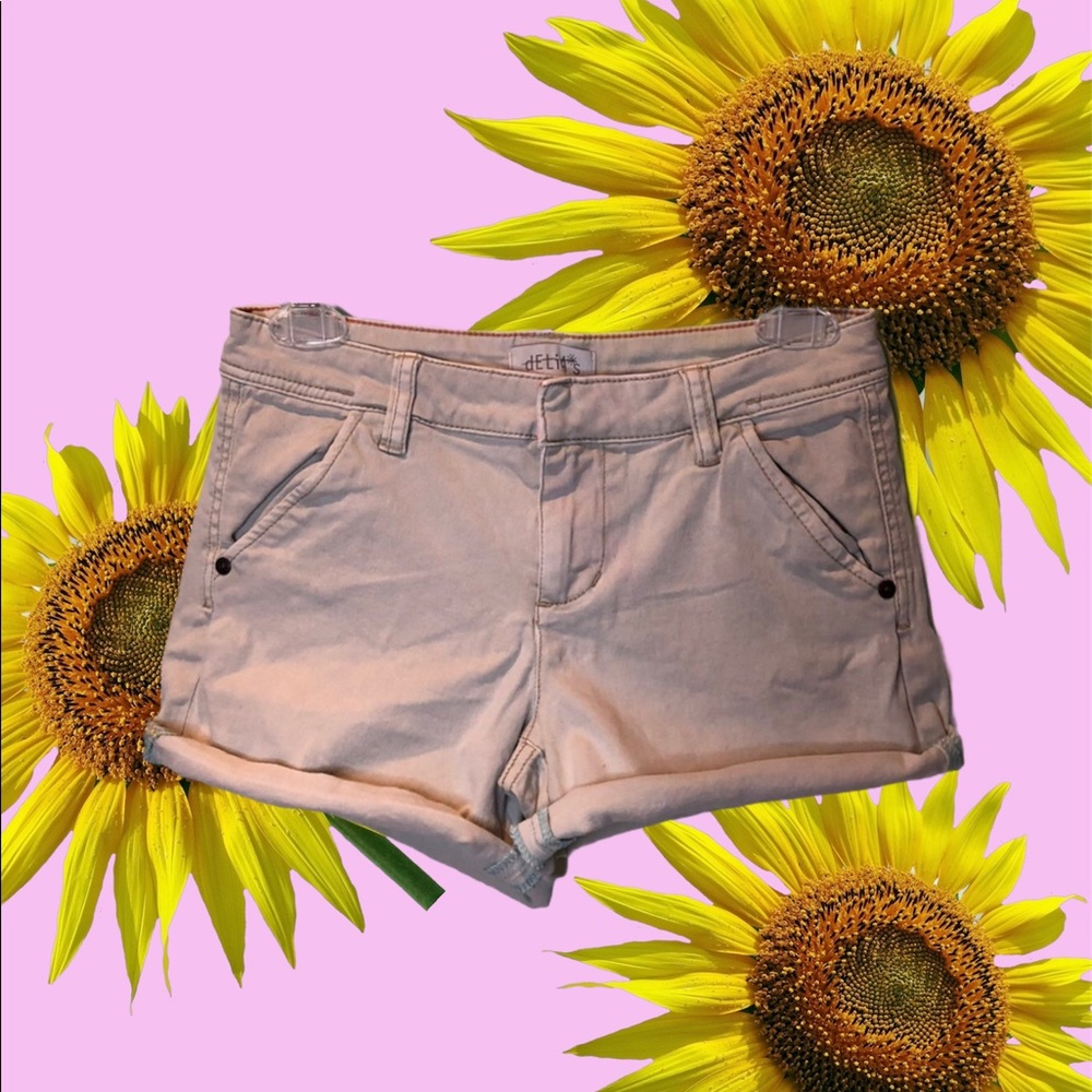 Delias khaki shorts